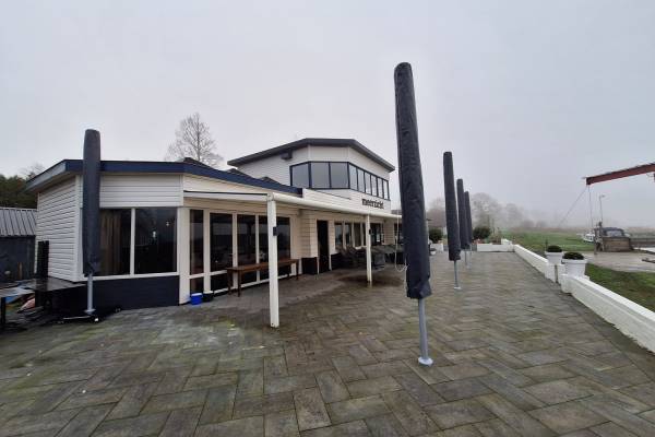 Horecagelegenheid Meerzicht 1 Midlaren