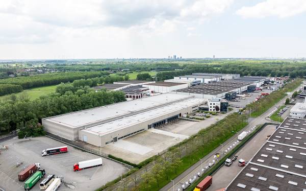 Bedrijfsruimte Willem Barentszstraat 11 Rotterdam-Albrandswaard