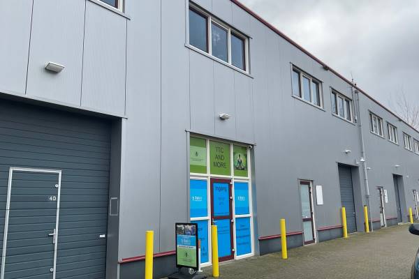 Bedrijfsruimte Oosterbracht 4-E Emmen