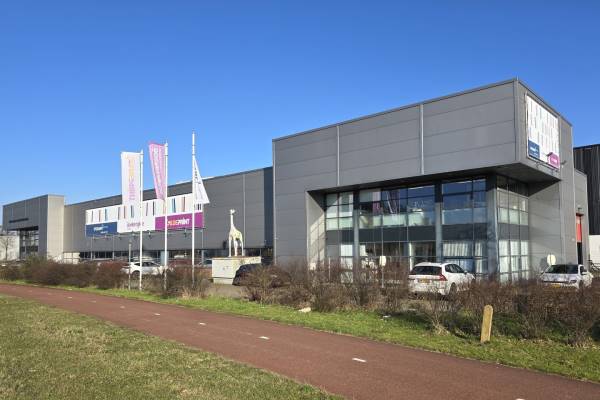 Bedrijfsruimte Auke Vleerstraat 145 Enschede