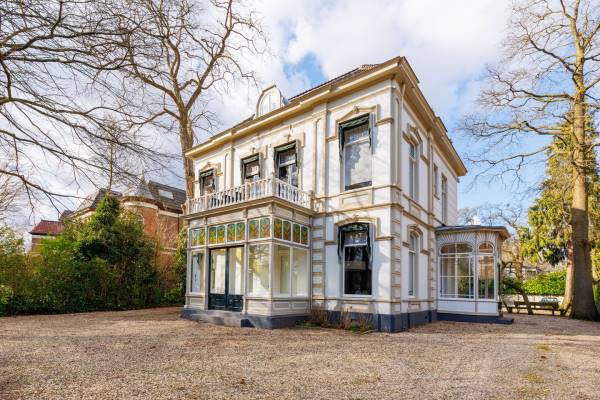 Kantoorruimte Mr. Van Rhemenslaan 3 Apeldoorn