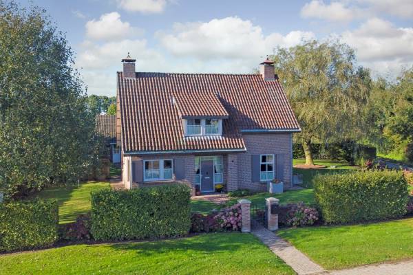 Bedrijfsruimte Looi 1-b Oeffelt