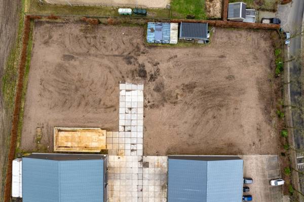 Verhard buitenterrein Beekstraat 1-B Toldijk