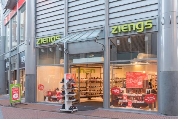 Winkelruimte Uitstraat 115 Spijkenisse