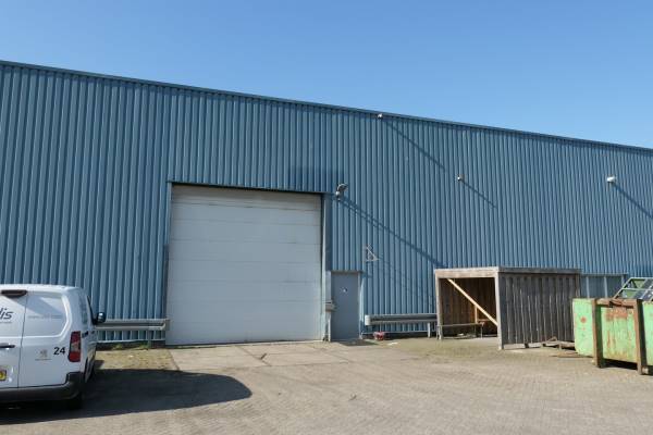 Bedrijfsruimte Kanaalweg 5 Hoogeveen