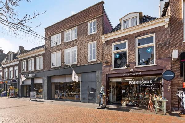 Winkelruimte Grote Breedstraat 23, 23A en 25 Dokkum