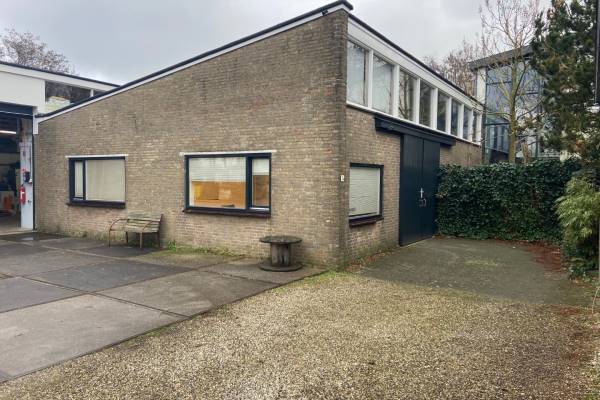 Bedrijfsruimte Kapellaan 1-a Heiloo