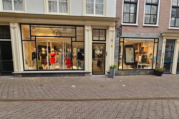 Winkelruimte Annastraat 8 Den Haag
