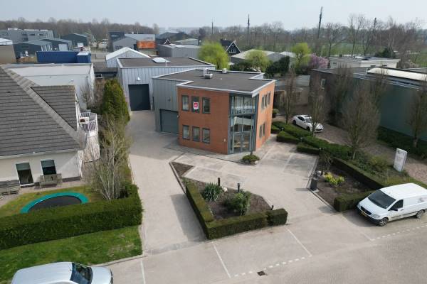 Bedrijfsruimte Ambachtsstraat 6 Zuid-Beijerland