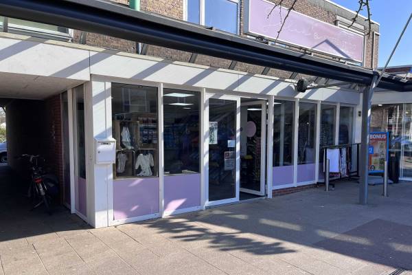 Winkelruimte Burgemeester Wallerstraat 127 Oldenzaal