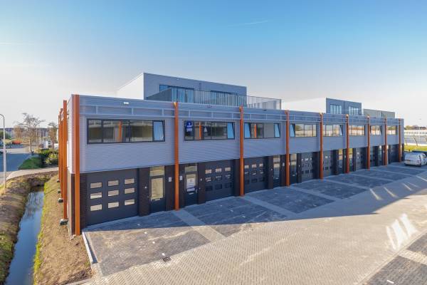 Bedrijfsruimte Cilinderweg 75 Roelofarendsveen