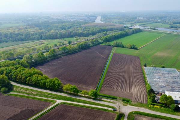 Agrarische grond 4 percelen omgeving Oosterhout Den Hout