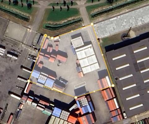 Verhard buitenterrein Graanweg 7 Moerdijk