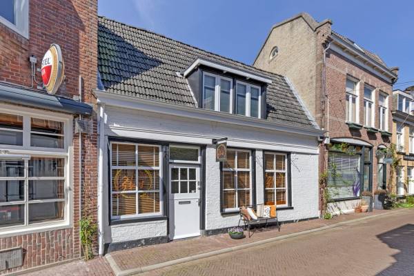 Winkelruimte Scharnestraat 15 Sneek