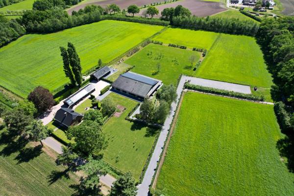 Agrarisch bedrijf Jolinkdijk 6-en 6A Halle
