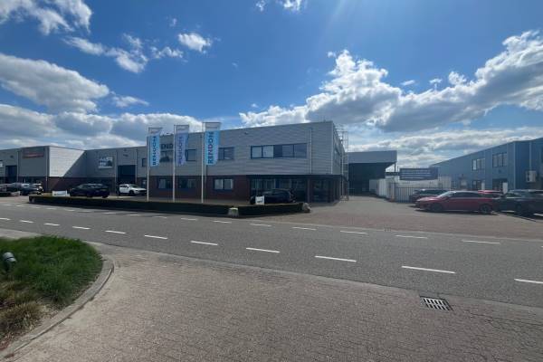 Bedrijfsruimte Vierlinghstraat 10 Werkendam