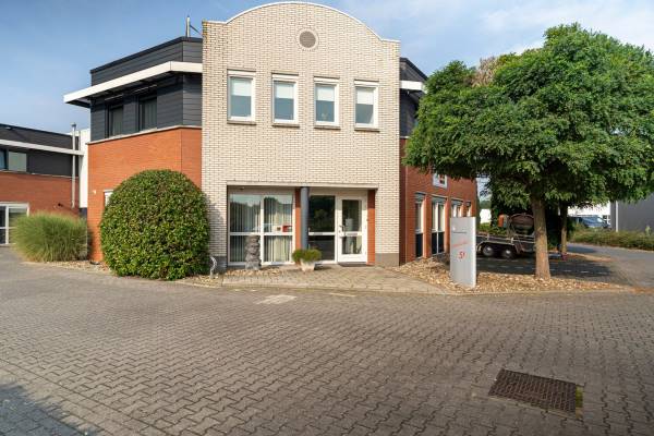 Bedrijfsruimte Loberingemaat 5-F Meppel
