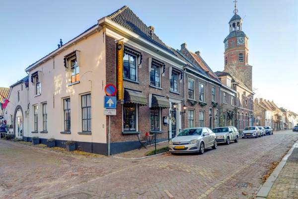 Horecagelegenheid Voorstraat 10 Buren (GE)