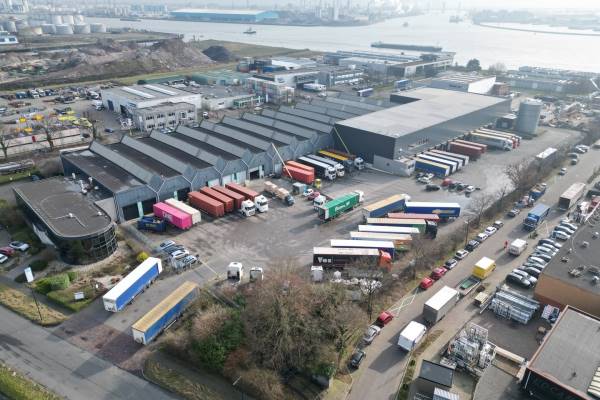 Bedrijfsruimte Trawlerweg 22 Vlaardingen