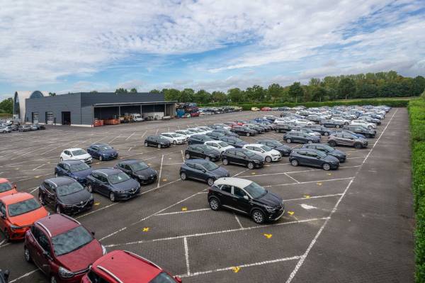 Verhard buitenterrein Rooiseweg 12 Schijndel