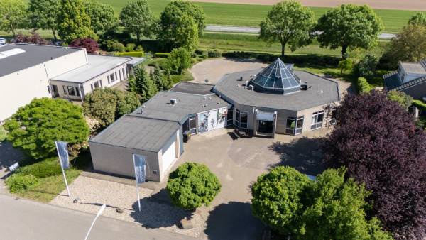 Bedrijfsruimte Uitmaat 25 Giesbeek