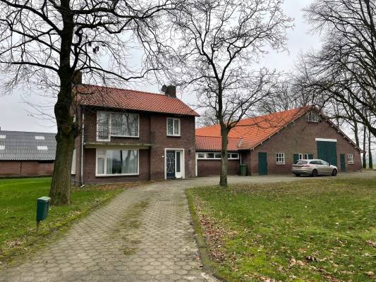 Agrarisch bedrijf Vaarsehoefweg 40 Lierop