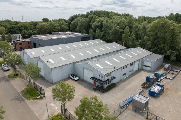Bedrijfsruimte Nijverheidsweg 14- 18 Stellendam