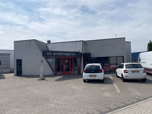 Bedrijfsruimte Bedrijfsweg 17 Vriezenveen