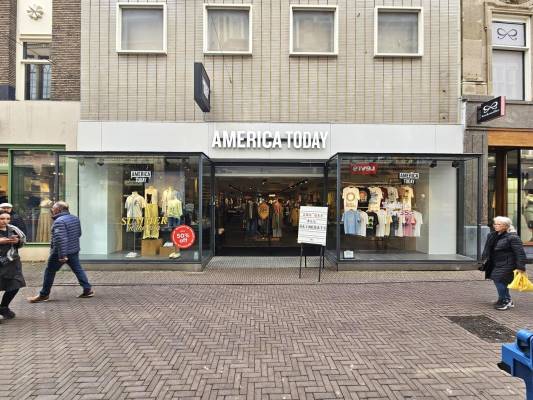 Winkelruimte Spuistraat 7 Den Haag