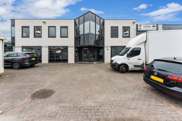 Bedrijfsruimte Van &#39;t Hoffstraat 25 Barendrecht