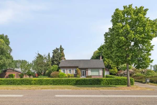 Bedrijfsruimte Leveroyseweg 10 Heythuysen