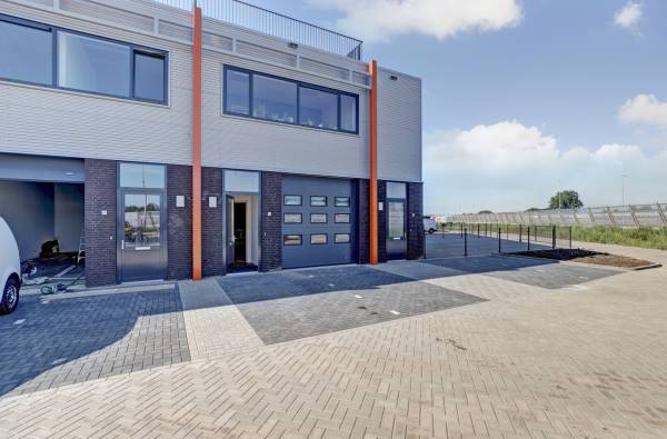Bedrijfsruimte Cilinderweg 87 Roelofarendsveen