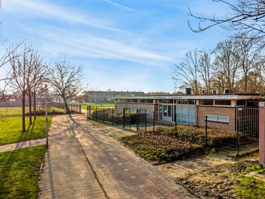 Maatschappelijk vastgoed Hugo van Voorneweg 45 Heenvliet