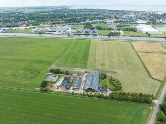 Agrarisch bedrijf Meedhuizerweg 1-A Meedhuizen