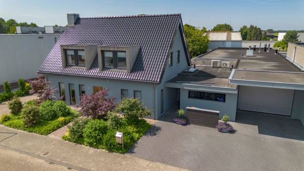 Bedrijfsruimte Veertels 10 Riel