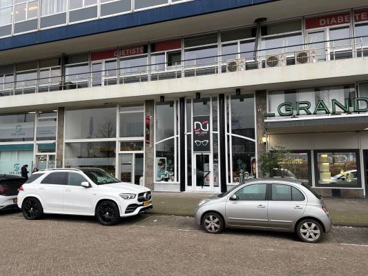 Winkelruimte Strevelsweg 742 Rotterdam