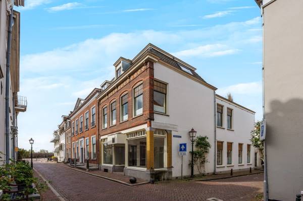 Winkelruimte Oeverstraat 30 Wijk bij Duurstede