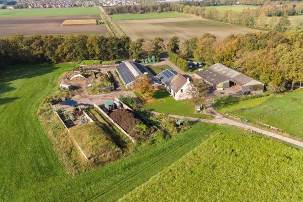 Agrarisch bedrijf Langendijksestraat 5 Rucphen