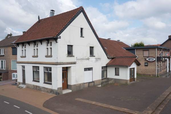 Winkelruimte Kerkstraat 33 Born