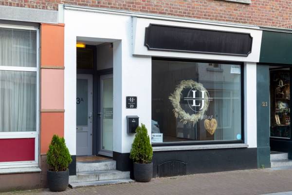 Winkelruimte Burgemeester Janssenstraat 23 Beek (LI)