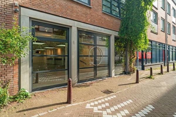 Winkelruimte Passeerdersstraat 45 Amsterdam