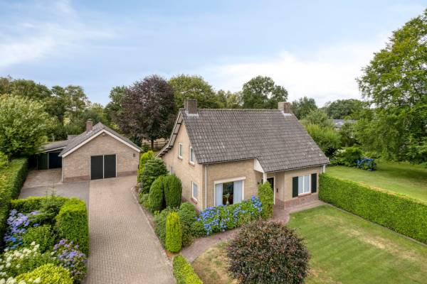 Bedrijfsruimte Landrop 14 Hoogeloon