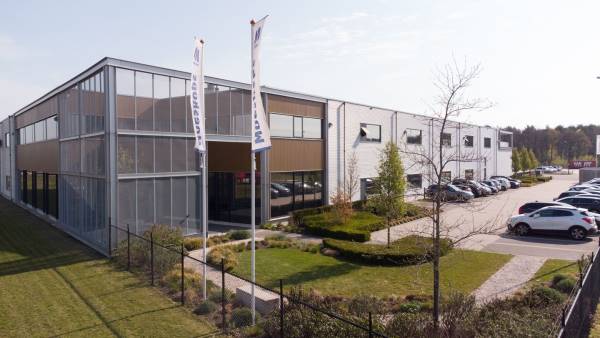 Bedrijfsruimte Smaragdweg 14 Hapert