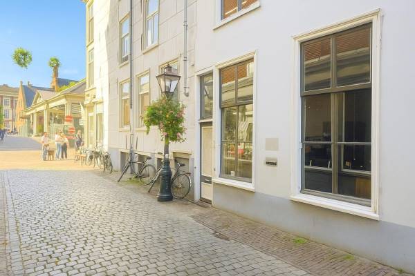 Winkelruimte Burgsteeg 2 Leiden