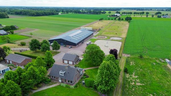 Agrarisch bedrijf Meerloseweg 12 Oirlo