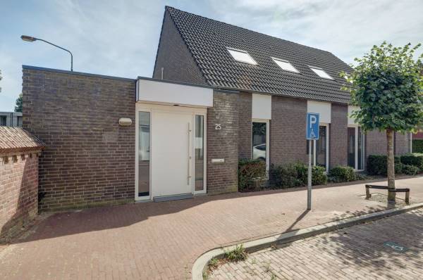 Bedrijfsruimte Koestraat 25 Hilvarenbeek