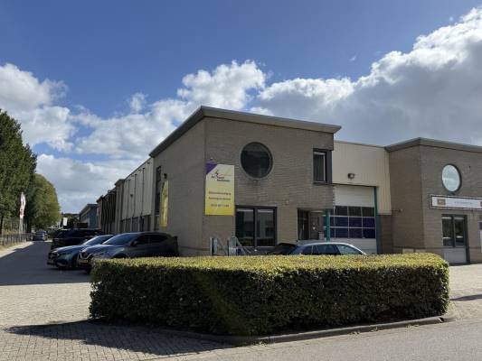 Bedrijfsruimte Saal van Zwanenbergweg 2 Tilburg
