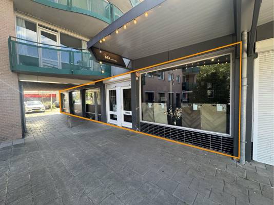 Winkelruimte Burgemeester Van Veenlaan 122 Enschede
