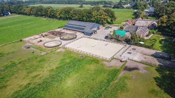 Agrarisch bedrijf Oosterveen 35 Nieuwleusen