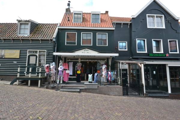 Winkelruimte Brugstraat 1 Volendam